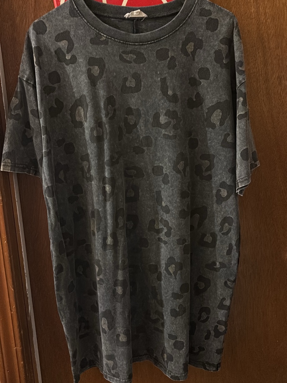 entro Women's Black Grey Leopard-Print Short Sleeve Tee